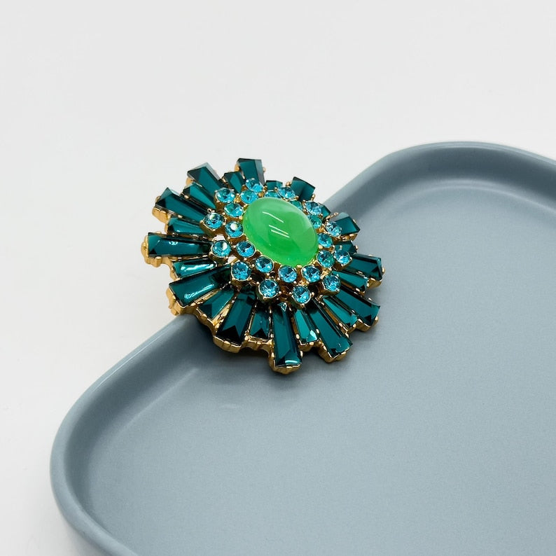 Elegant Vintage Deco & Art Deco Brooches, Zircon, Green & Party Brooches for Weddings and Special Occasions