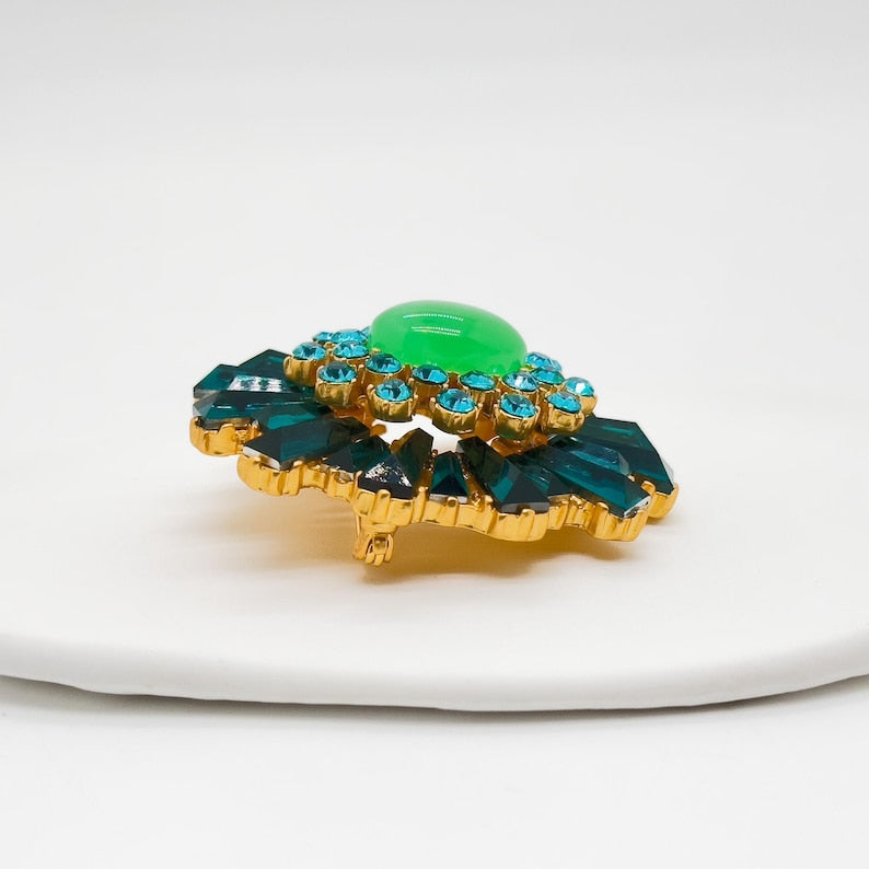 Elegant Vintage Deco & Art Deco Brooches, Zircon, Green & Party Brooches for Weddings and Special Occasions