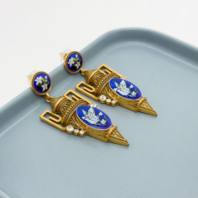 Pigeon Earrings with Palace-Inspired Court Style – Ethnic Boho Elegance