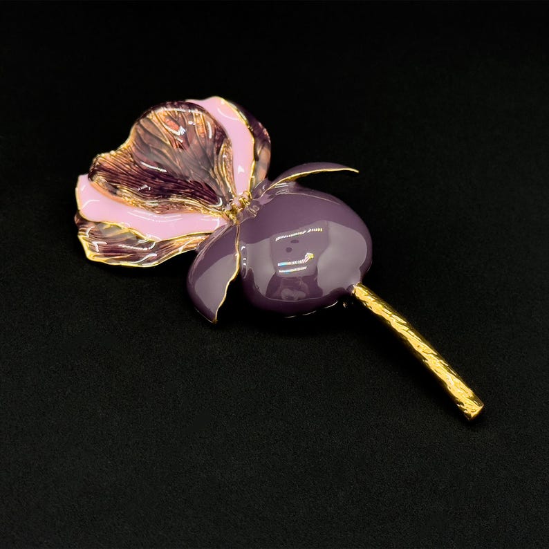 Floral Enameled Brooch – Purple Fashion Pin for Coats and Elegant Winter Styles