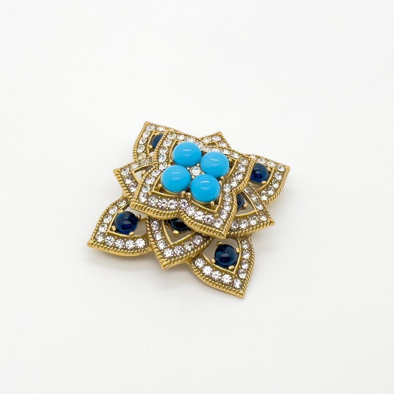 French Bohemian Flower Brooch – Chic Party Accessory for Coats and Vintage Looks