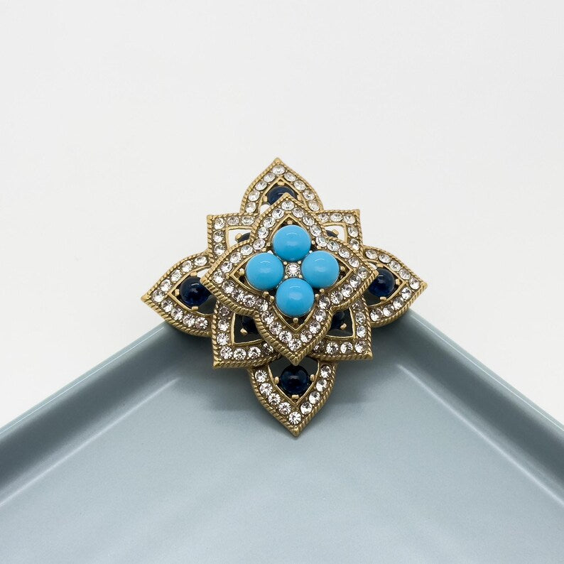 French Bohemian Flower Brooch – Chic Party Accessory for Coats and Vintage Looks