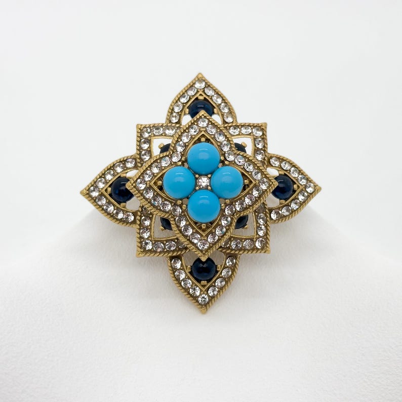 French Bohemian Flower Brooch – Chic Party Accessory for Coats and Vintage Looks