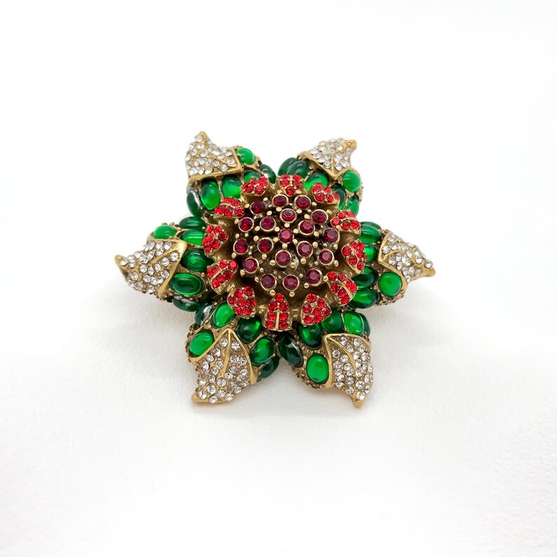 Floral Sunflower Brooch – Stamen Design for Countryside Style Suits and Coat Accessories