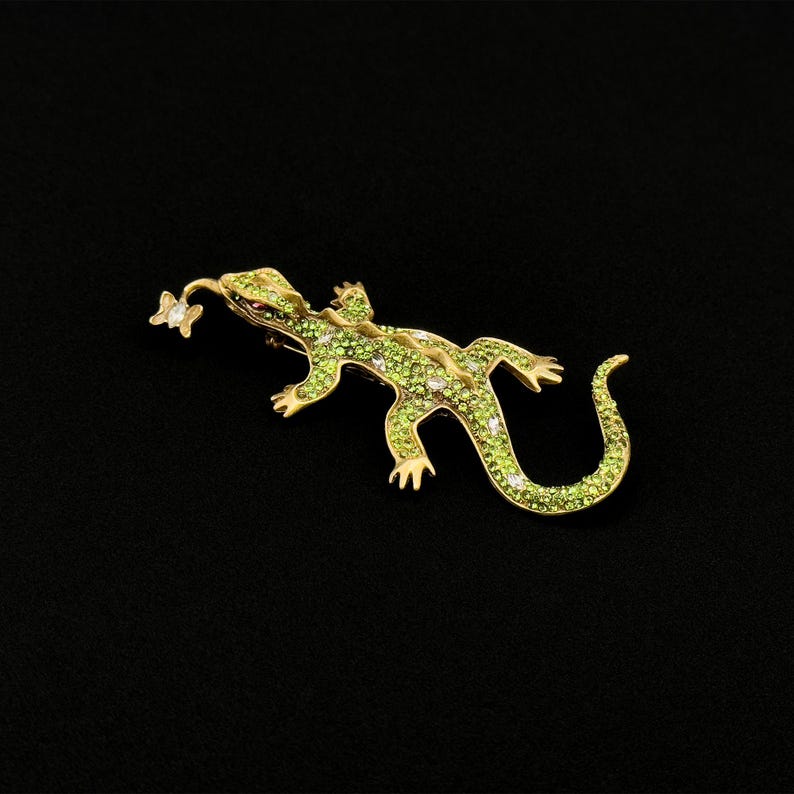 Tribal Gecko Brooch – Unique Animal Design for Countryside Style and Party Wear