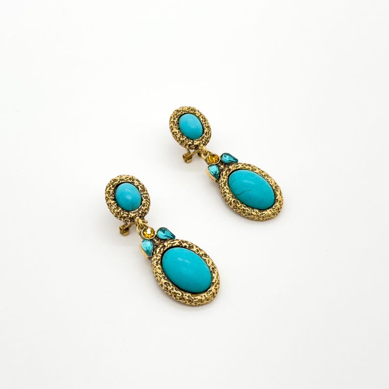 Turquoise Vintage Deco Earrings – Elegant Court-Inspired Ethnic Jewelry for Her