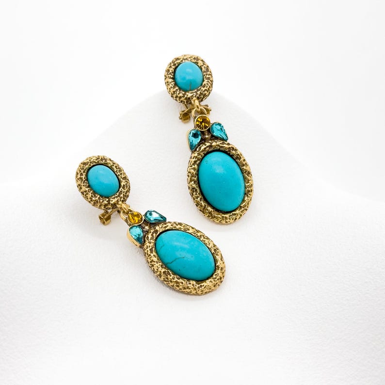 Turquoise Vintage Deco Earrings – Elegant Court-Inspired Ethnic Jewelry for Her