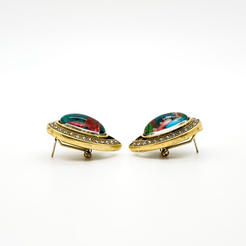 Portrait Earrings – Court Style and Oil Painting Design for Elegant Jewelry