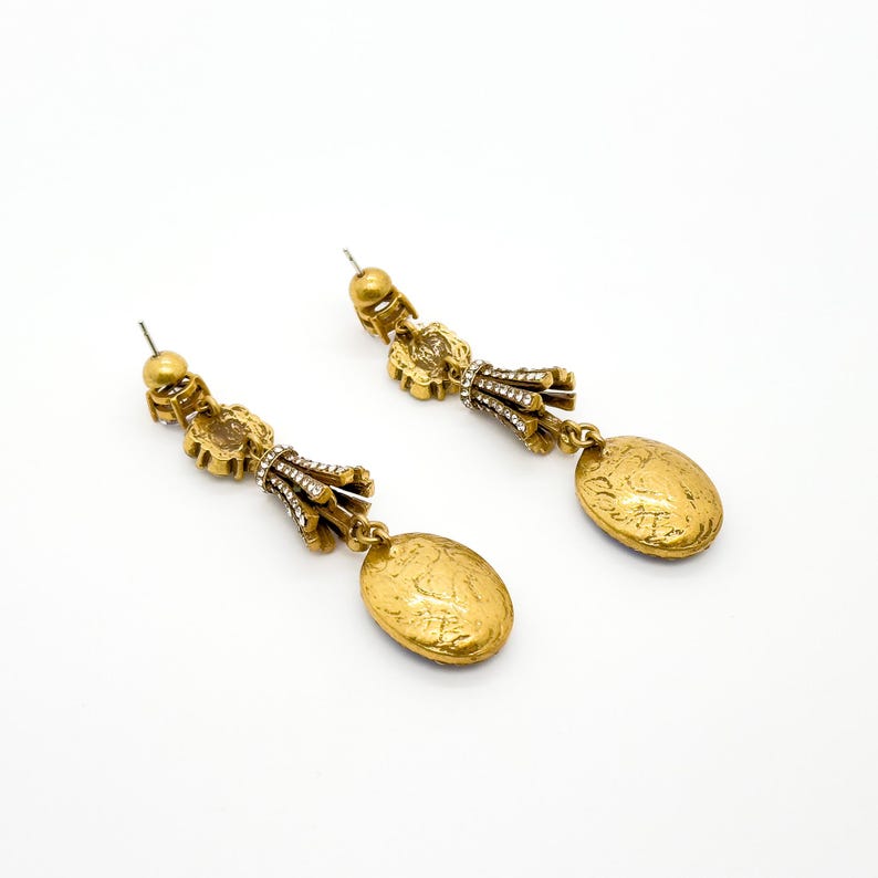 Art Deco and Court Style Earrings – Exquisite Ethnic Earrings for Elegant Fashion and Occasions
