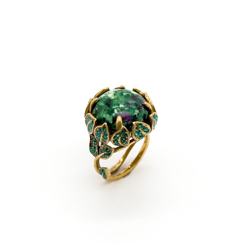 Nature-Inspired Leaf & Ethnic Rings – Emerald Open Ring Design for Stylish Women