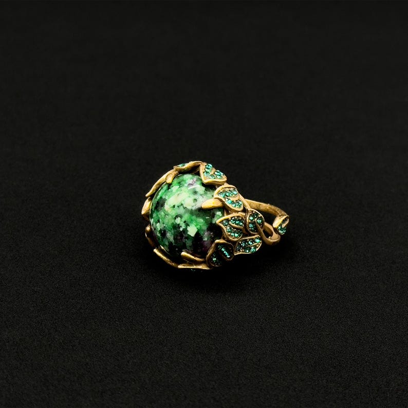 Nature-Inspired Leaf & Ethnic Rings – Emerald Open Ring Design for Stylish Women