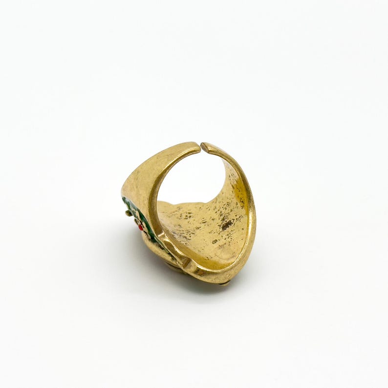 Exquisite Portrait & Cameo Rings – Floral Open Ring Designs for Elegant Women’s Jewelry