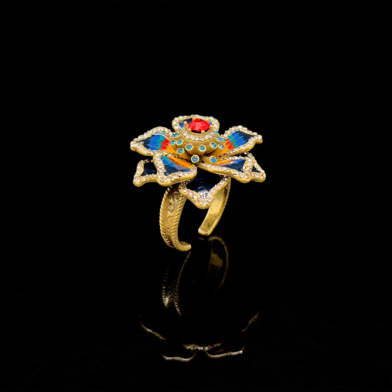Exquisite Flower Rings – Pastoral & Enamel Floral Design Rings for Elegant Women’s Jewelry