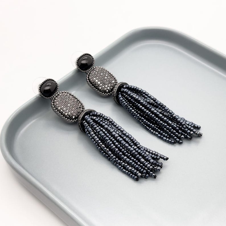 Beaded Agate Earrings – Black and Ethnic Boho Style for Fashionable Jewelry