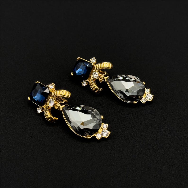 Temperament Earrings – French Court Style with Black Crystal for Elegant Jewelry