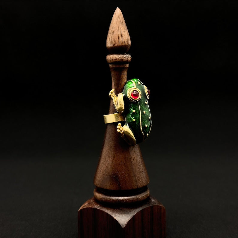 Rustic Ethnic Frog Rings – Open Design for Women Who Love Tribal & Unique Accessories