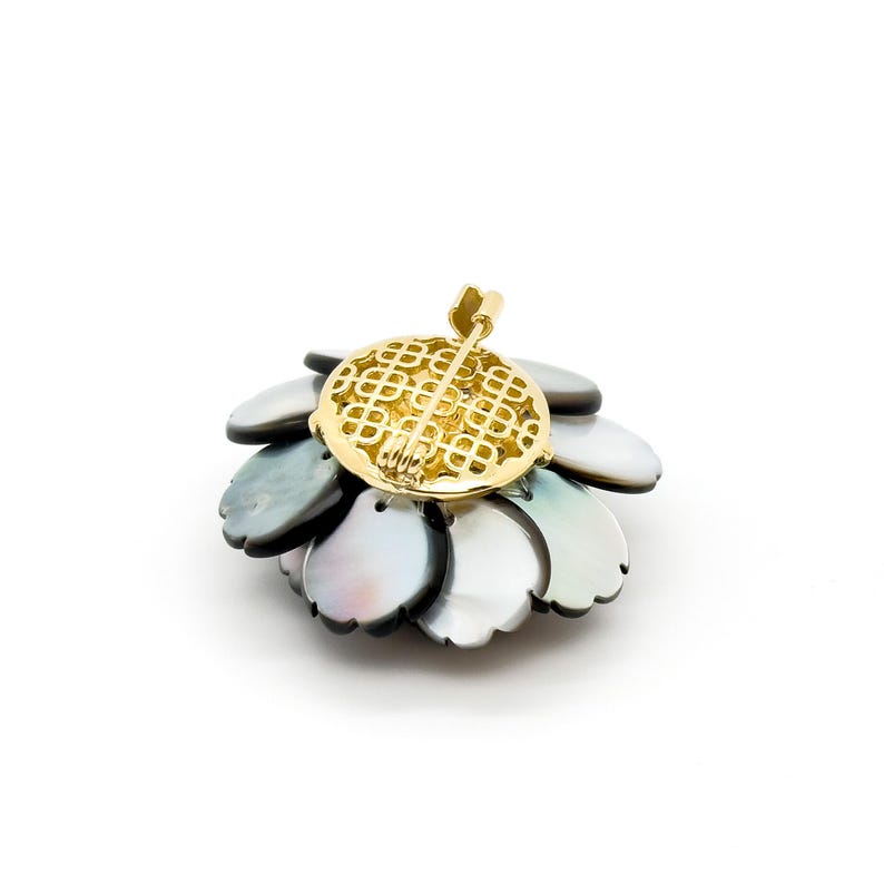 Peony Brooch – Elegant and Graceful Suit Design for Birthday Gift and Party Accessory