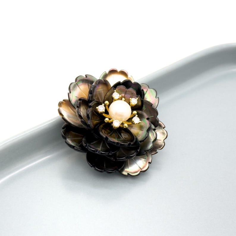 Peony Brooch – Elegant and Graceful Suit Design for Birthday Gift and Party Accessory