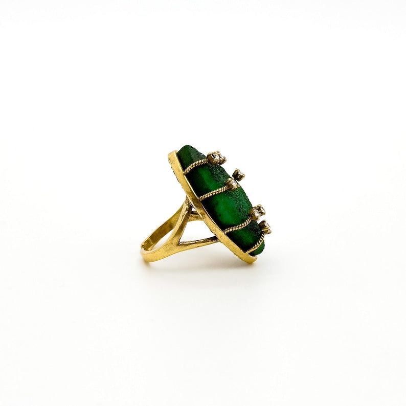 Vintage-Style Emerald Rings – Open Band Gemstone Rings with Artistic Charm