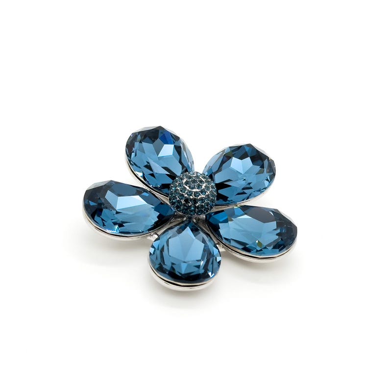Blue Crystal Brooch – Luxurious Design for Suit, Party, and Wedding Accessories