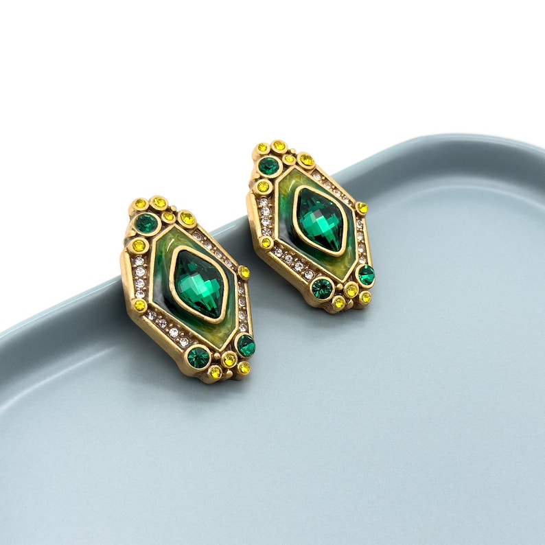 Green Zircon Cameo Earrings – Court Style Ethnic Boho Jewelry for Elegant and Artistic Looks