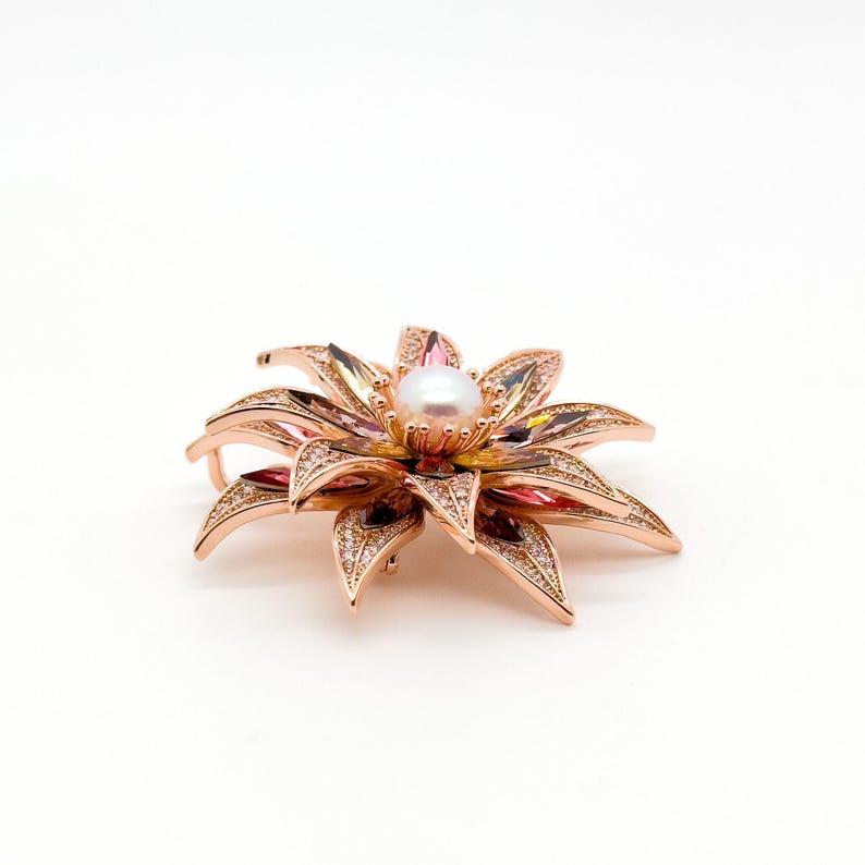 Floral Sunflower Brooch – Crystal Design for Suit, Party, and Wedding Accessories
