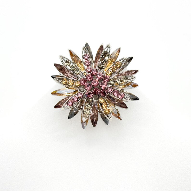 Sunflower Crystal Brooch – Elegant French Flower Pin for Party and Wedding Outfits