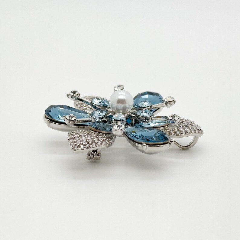 Exquisite Suit Brooch – Luxurious and Elegant Design for Countryside Style and Special Occasions