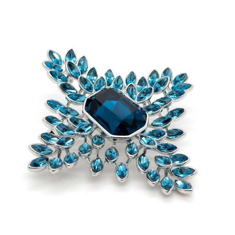 Blue Crystal Leaf Brooch in Luxe French Design – Perfect for Parties, Suits & Formal Outfits