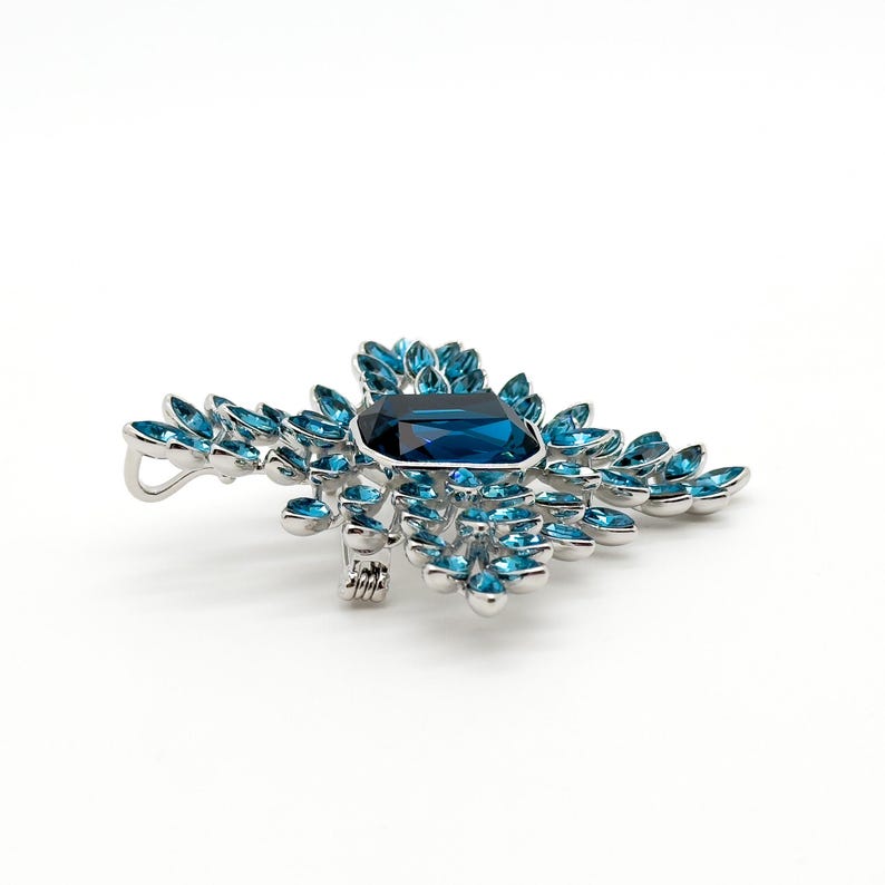 Blue Crystal Leaf Brooch in Luxe French Design – Perfect for Parties, Suits & Formal Outfits