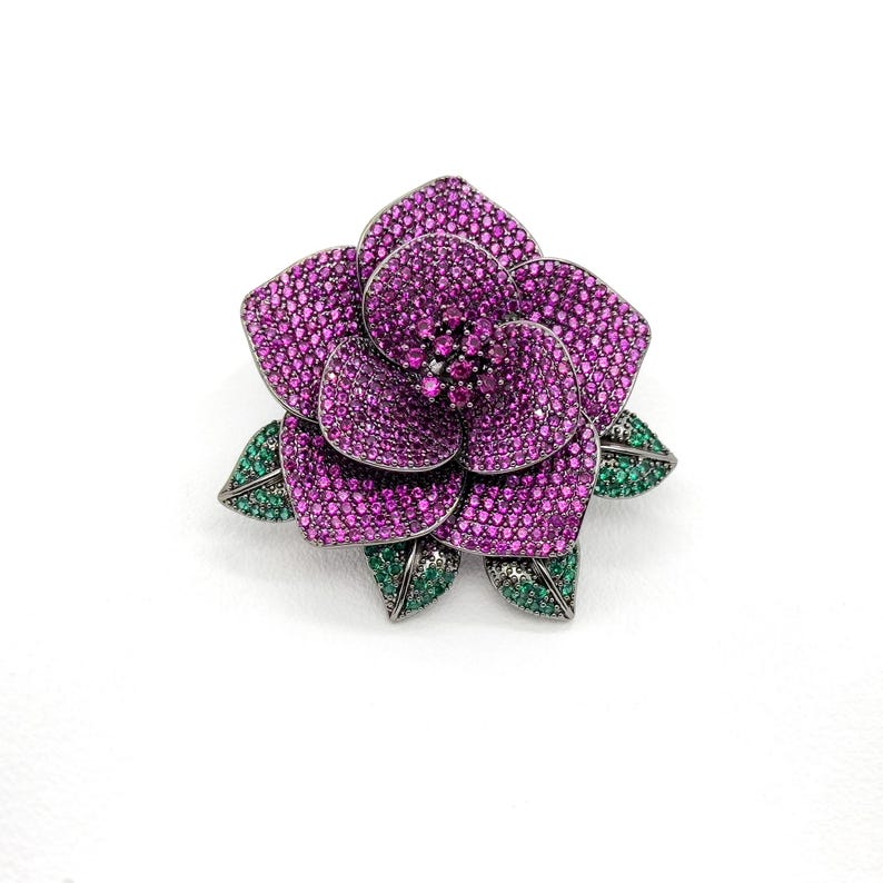 Elegant Purple Flower Brooch – Luxury Statement Pin for Evening Gowns, Birthday or Anniversary Gifts