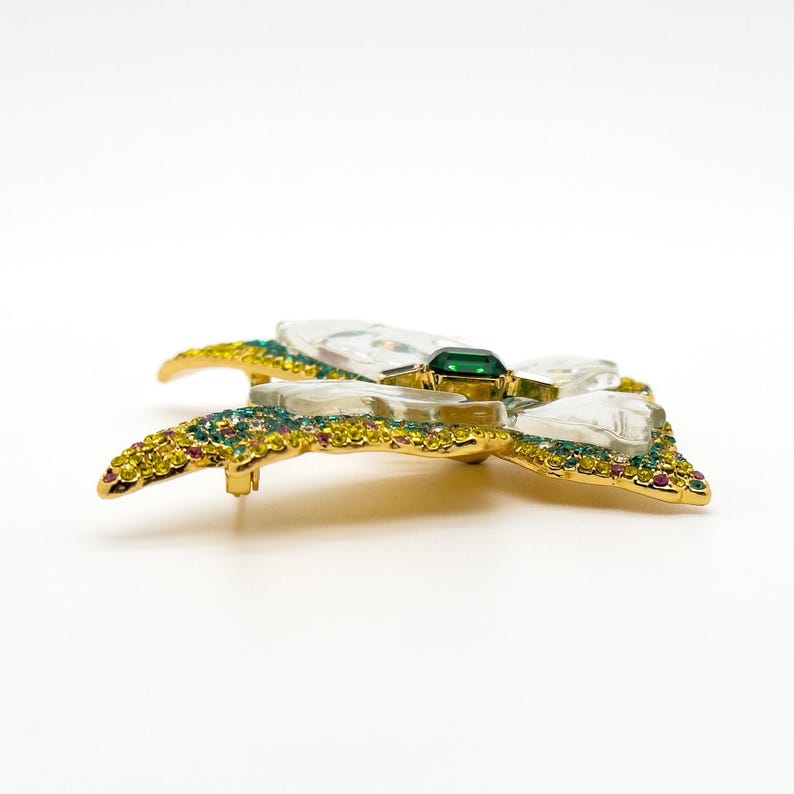 Exquisite Butterfly Brooch – Green Spring Design for Elegant Party Accessories