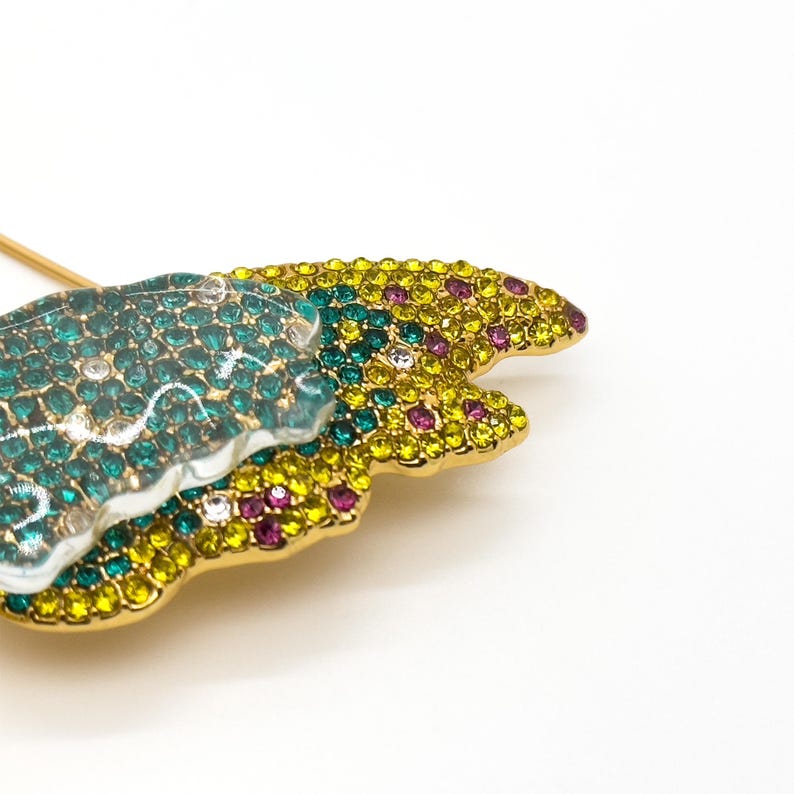 Exquisite Butterfly Brooch – Green Spring Design for Elegant Party Accessories