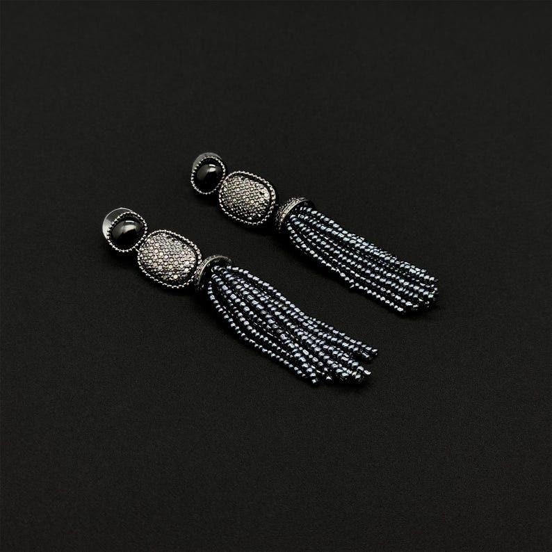 Beaded Agate Earrings – Black and Ethnic Boho Style for Fashionable Jewelry