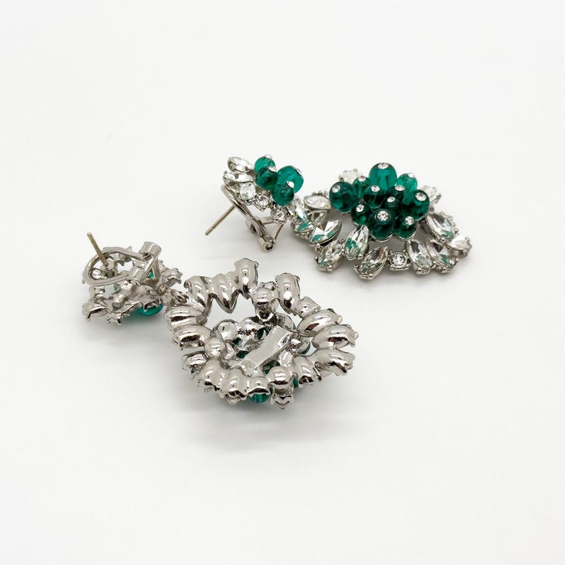 Court Style Earrings – French Design with Emerald and Purple Stones for Chic Elegance
