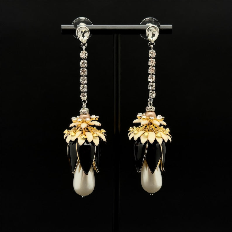Elegant Vintage Deco & Art Deco Earrings, Flower, French, Pearl & Long Fringe Designs for Summer & Party Looks