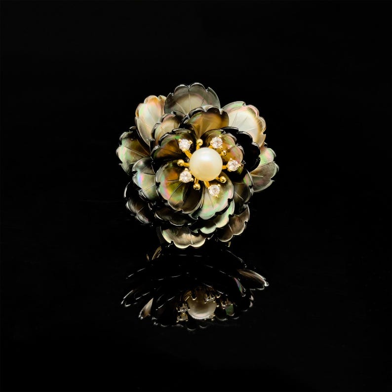 Peony Brooch – Elegant and Graceful Suit Design for Birthday Gift and Party Accessory
