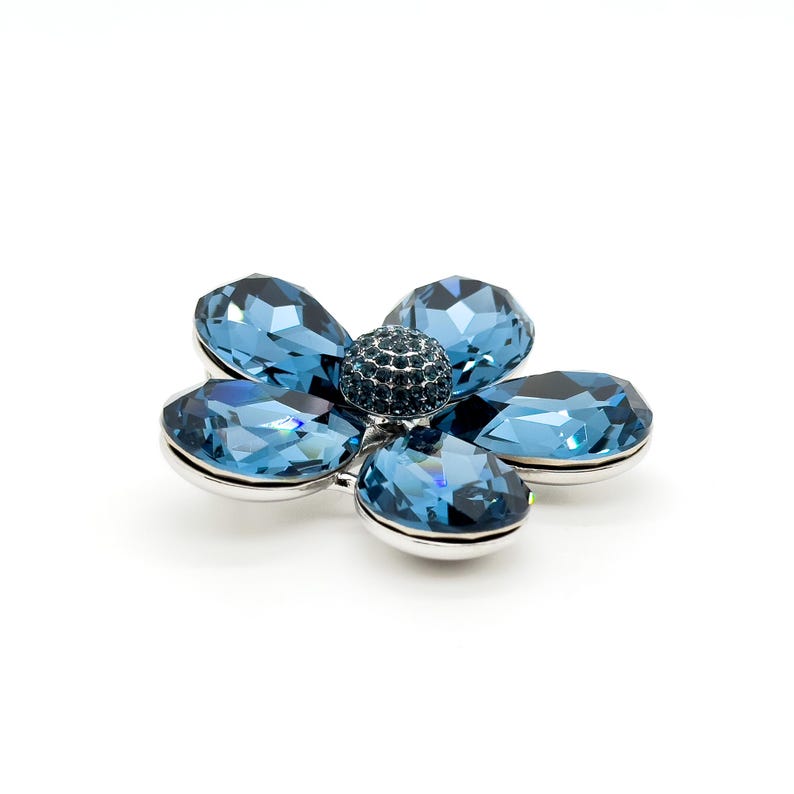 Blue Crystal Brooch – Luxurious Design for Suit, Party, and Wedding Accessories