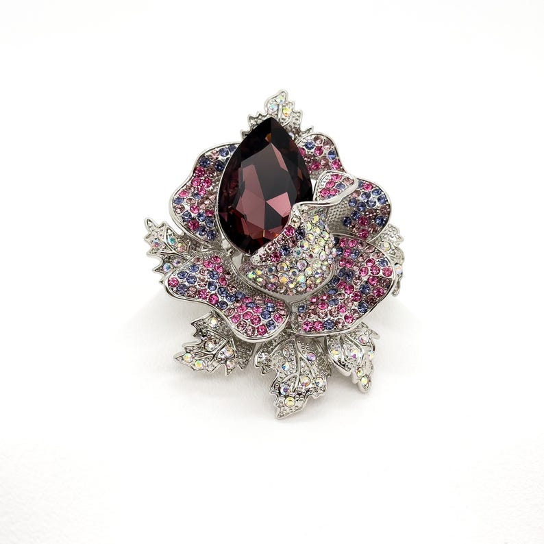 Stunning Party Brooch with Colored Rhinestones – Luxe Wedding & Evening Dress Statement Jewelry