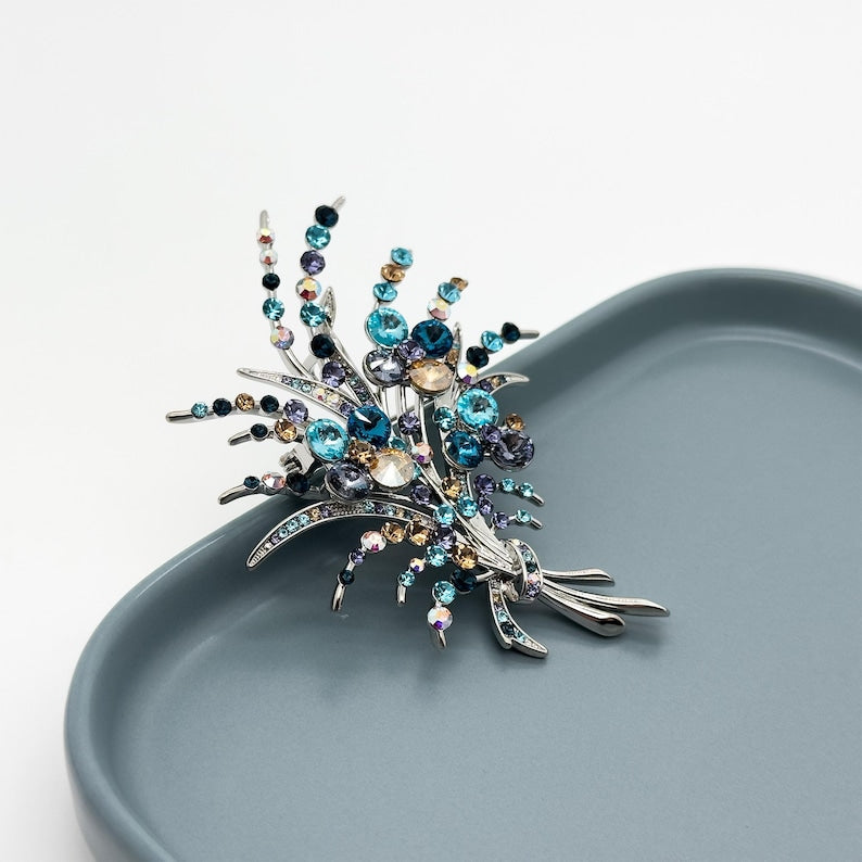Versatile Botanical Brooch – Elegant Floral Accessory for Birthday Gifting, Parties & Work Attire