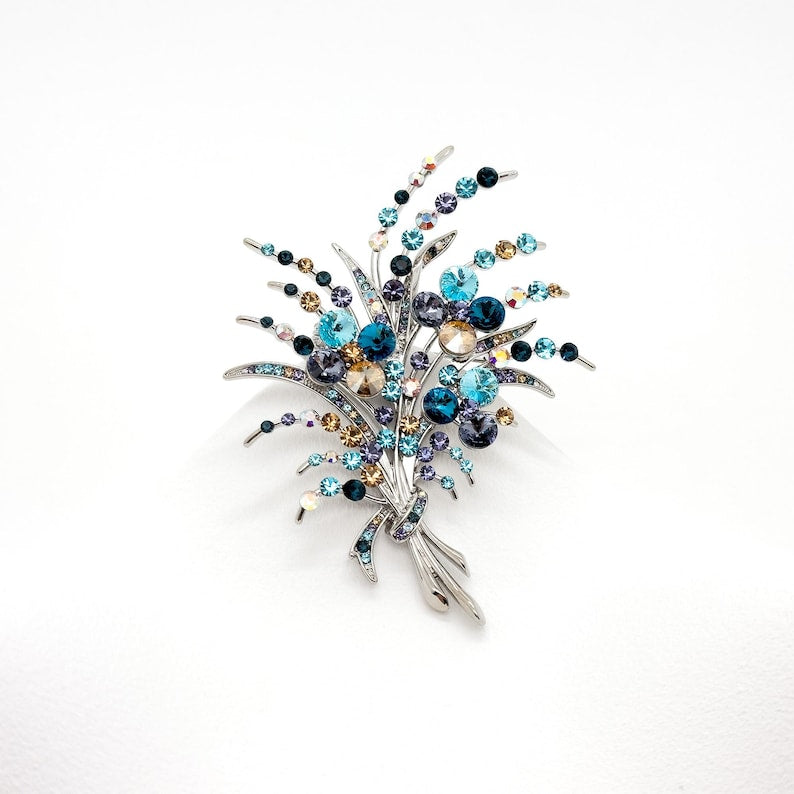 Versatile Botanical Brooch – Elegant Floral Accessory for Birthday Gifting, Parties & Work Attire