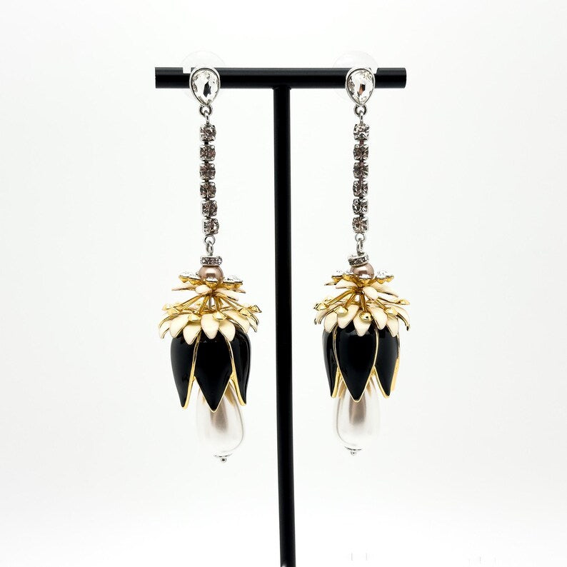 Elegant Vintage Deco & Art Deco Earrings, Flower, French, Pearl & Long Fringe Designs for Summer & Party Looks