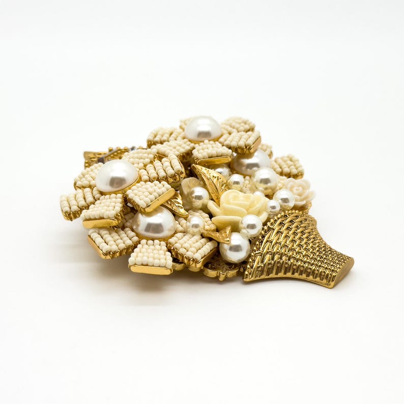 Timeless Beauty: Vintage Deco, Art Deco, Flower Basket & Woven Brooches for Dress, Party, and Dinner Styles