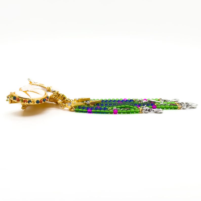 White Horse Brooch – Beaded Tassel Court Style Brooch for Christmas, Parties, and Coats
