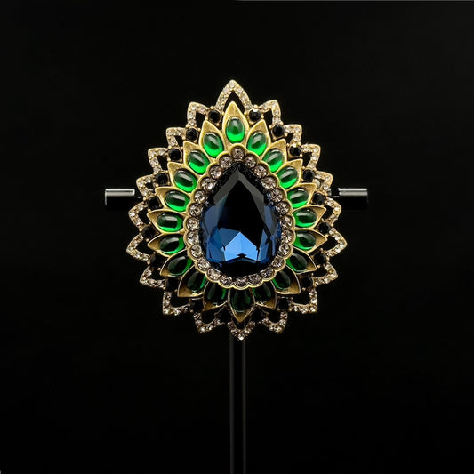 Teardrop Flower Brooch – French Countryside-Inspired Suit Pin for Parties and Elegant Looks