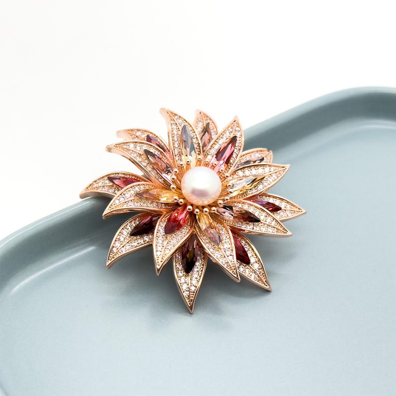Floral Sunflower Brooch – Crystal Design for Suit, Party, and Wedding Accessories