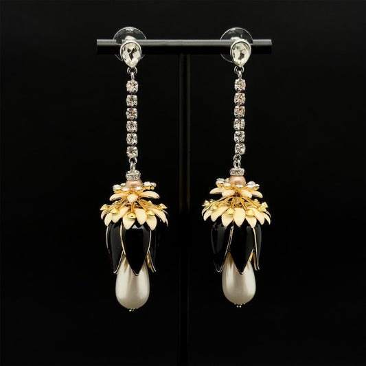 Elegant Vintage Deco & Art Deco Earrings, Flower, French, Pearl & Long Fringe Designs for Summer & Party Looks
